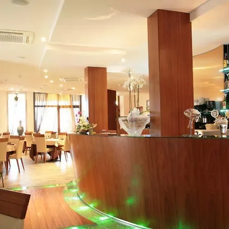 Vilola לינה וארוחת בוקר 4*