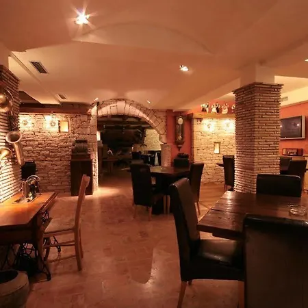 Vilola לינה וארוחת בוקר זמברטיה