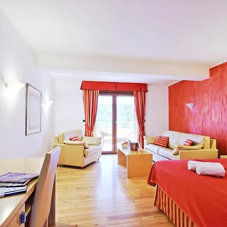 Vilola לינה וארוחת בוקר 4*